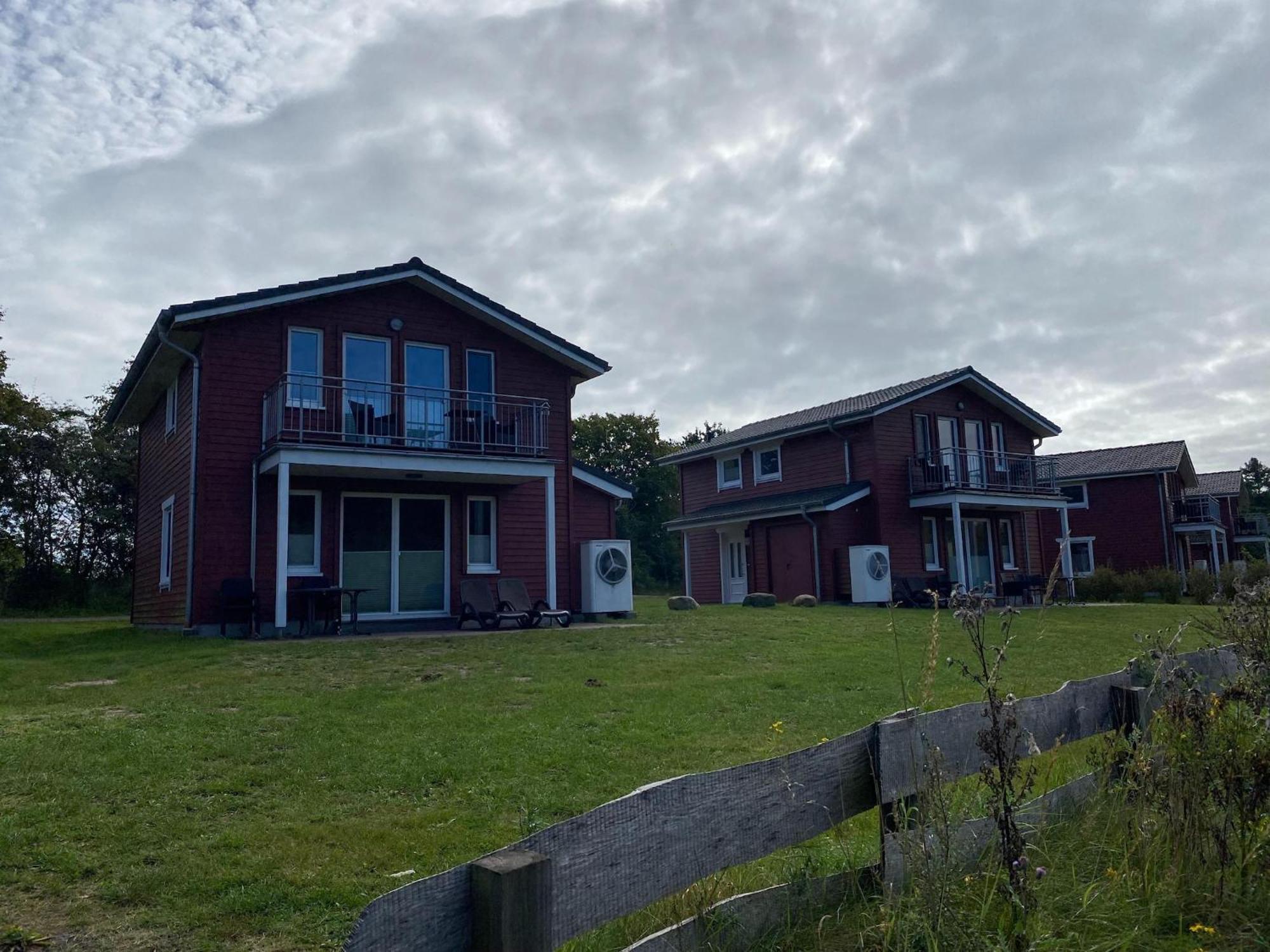 Holiday Homes By The Lake In The Geesthof Holiday Park, Hechthausen Exterior foto