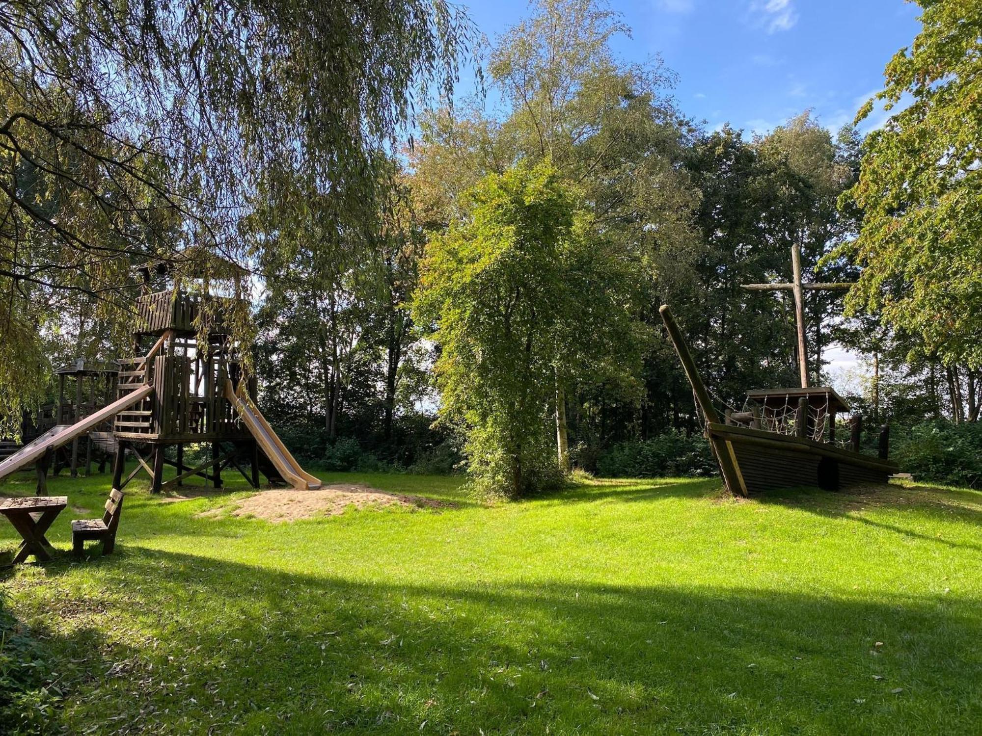 Holiday Homes By The Lake In The Geesthof Holiday Park, Hechthausen Exterior foto